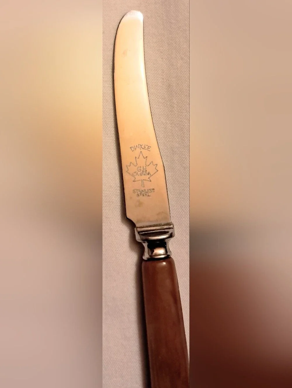 FREE with PURCHASE Dinkee Gh CANADA Spreader